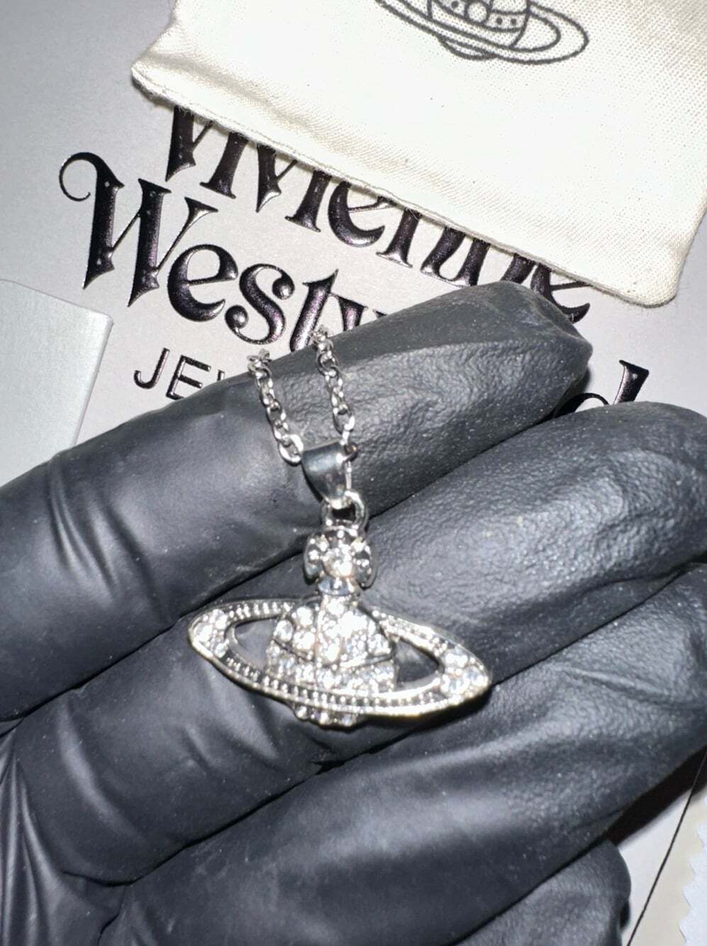 Vivienne Westwood Orb Necklace Silver Rhinestone Pendant w/ Box & Pouch